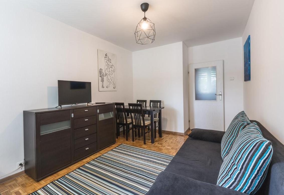 Art Zachodnia Wroclaw Apartment Ngoại thất bức ảnh